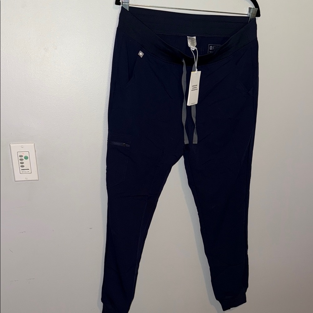 Figs Women’s Navy Scrub Jogger Pants